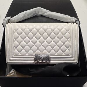 Chic White Quilted Shoulder Bag